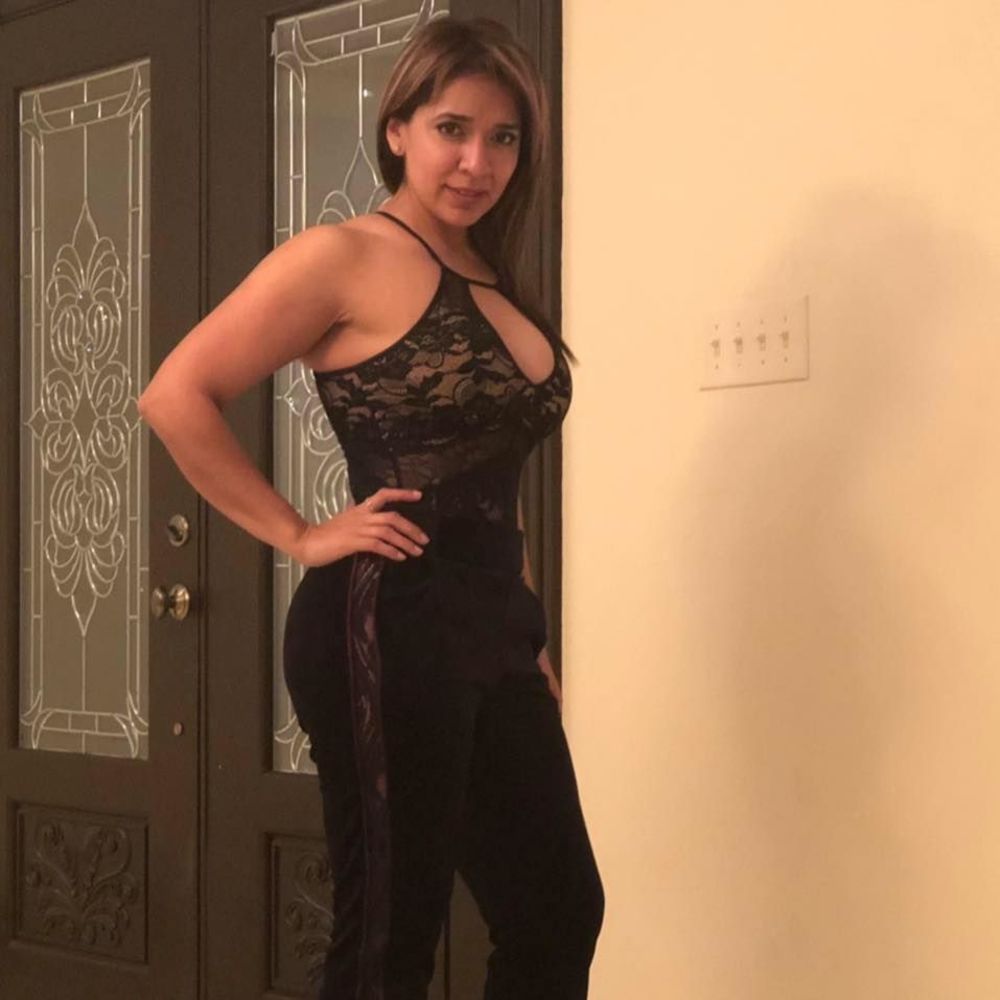 Meet your Posher, Gloria